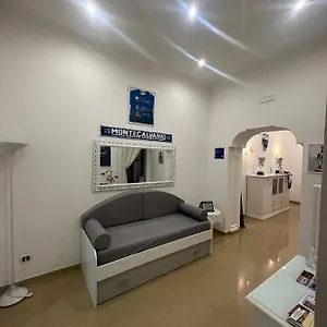 Casa Montecalvario , Napoli Italia